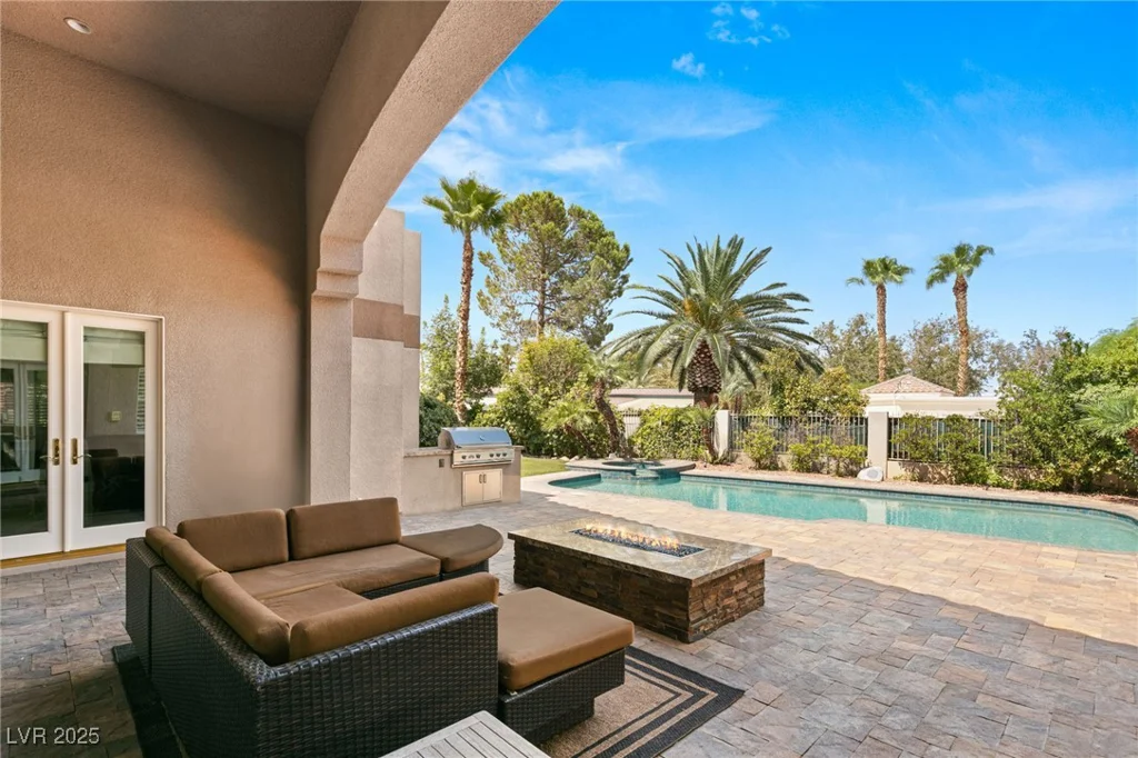 9113 Golden Eagle, Las Vegas, NV 89134