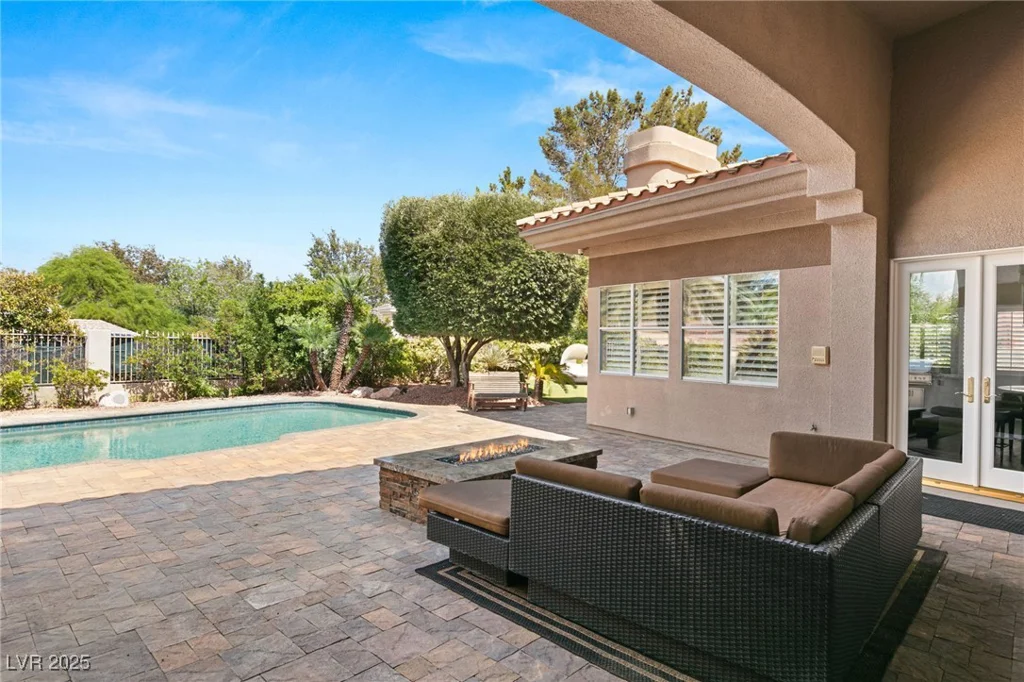 9113 Golden Eagle, Las Vegas, NV 89134