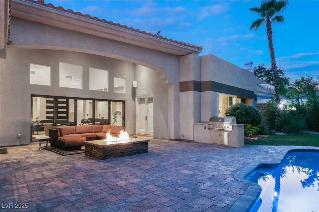 9113 Golden Eagle, Las Vegas, NV 89134