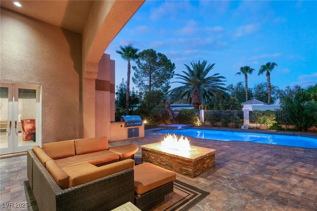 9113 Golden Eagle, Las Vegas, NV 89134