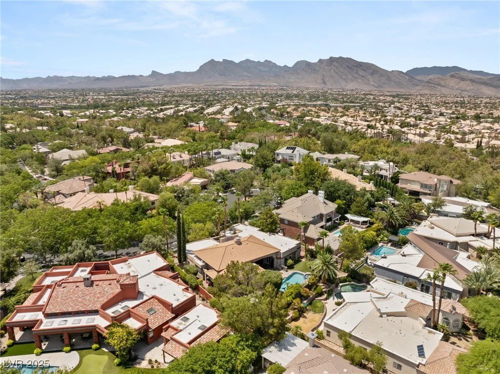 9113 Golden Eagle, Las Vegas, NV 89134