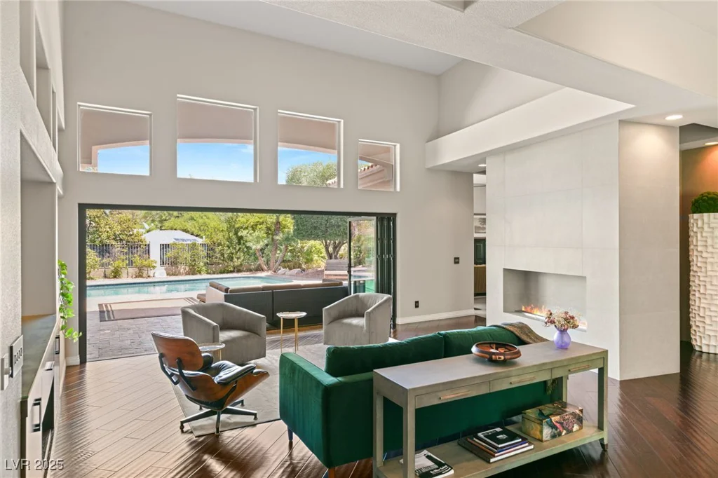 9113 Golden Eagle, Las Vegas, NV 89134