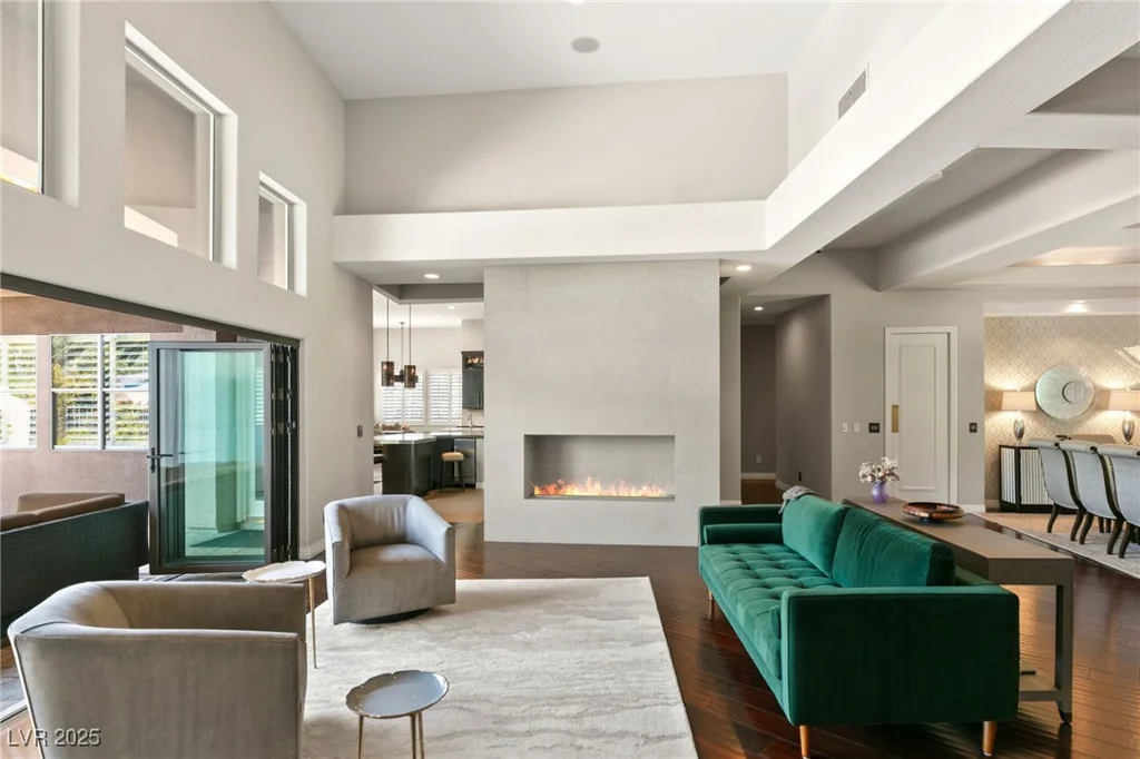9113 Golden Eagle, Las Vegas, NV 89134