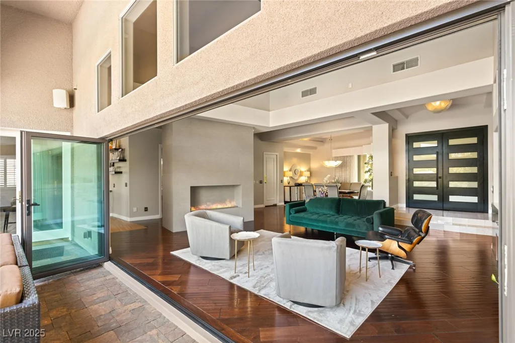 9113 Golden Eagle, Las Vegas, NV 89134
