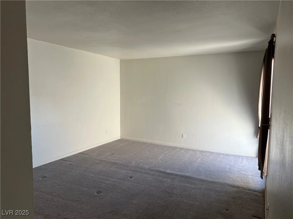 2638 Aracatuba, Las Vegas, NV 89121