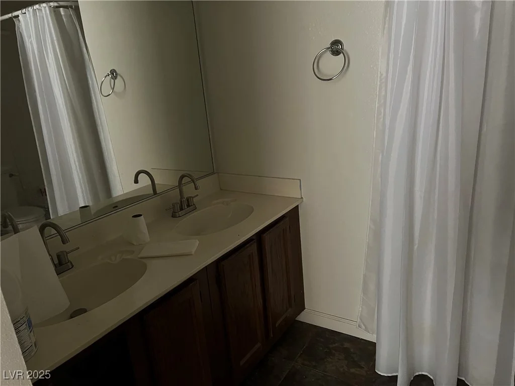 2638 Aracatuba, Las Vegas, NV 89121
