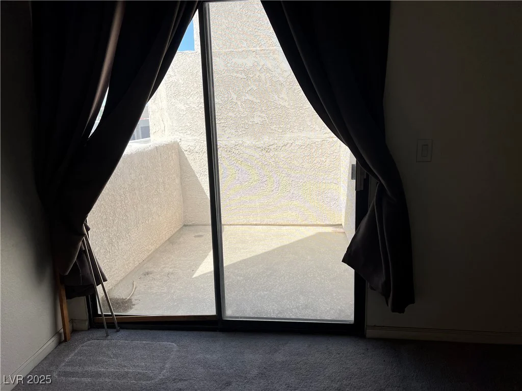 2638 Aracatuba, Las Vegas, NV 89121