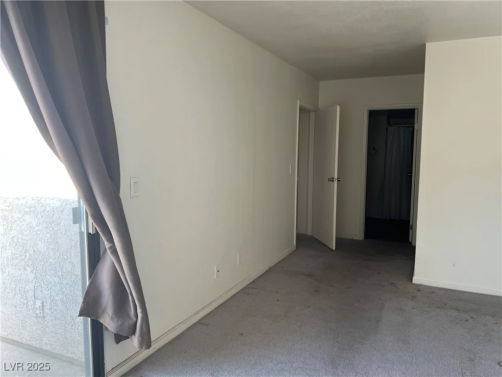 2638 Aracatuba, Las Vegas, NV 89121