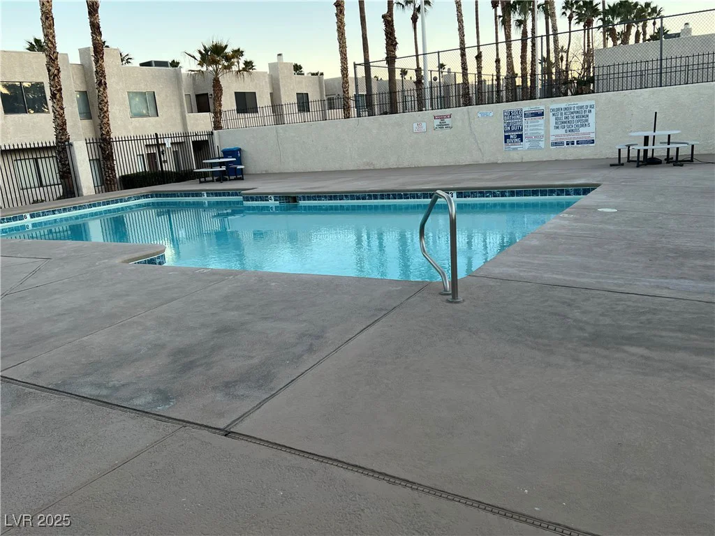 2638 Aracatuba, Las Vegas, NV 89121