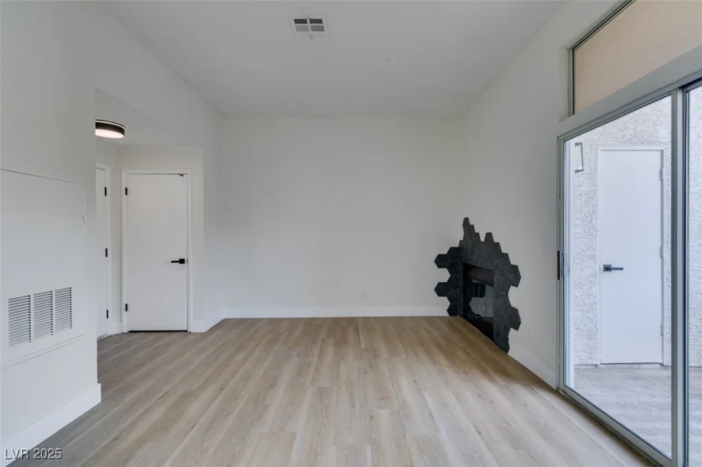 3150 Soft Breezes, Las Vegas, NV 89128