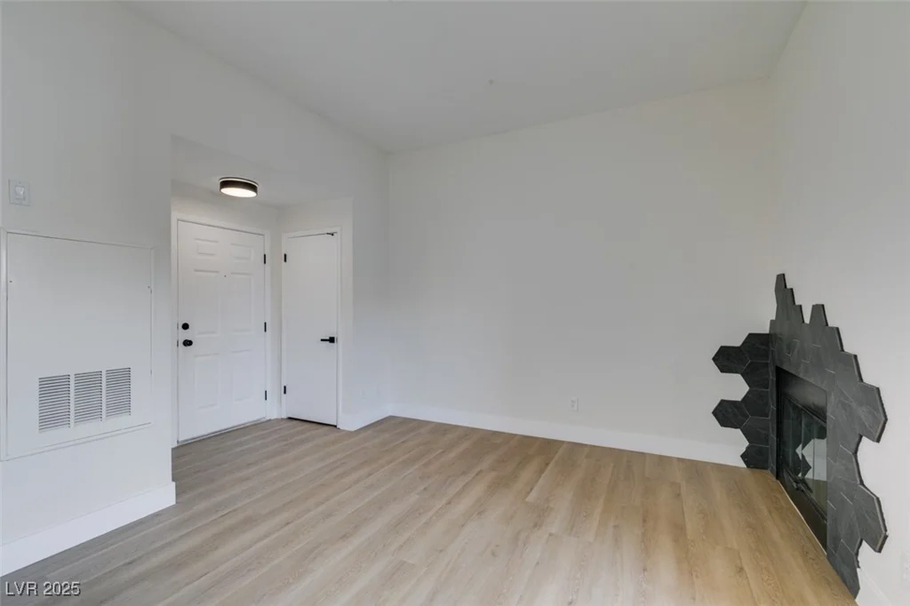 3150 Soft Breezes, Las Vegas, NV 89128