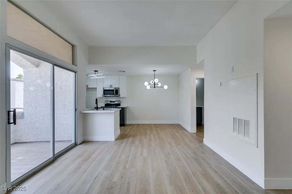 3150 Soft Breezes, Las Vegas, NV 89128