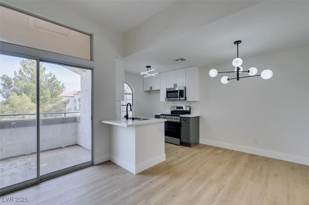3150 Soft Breezes, Las Vegas, NV 89128