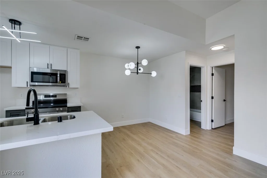 3150 Soft Breezes, Las Vegas, NV 89128