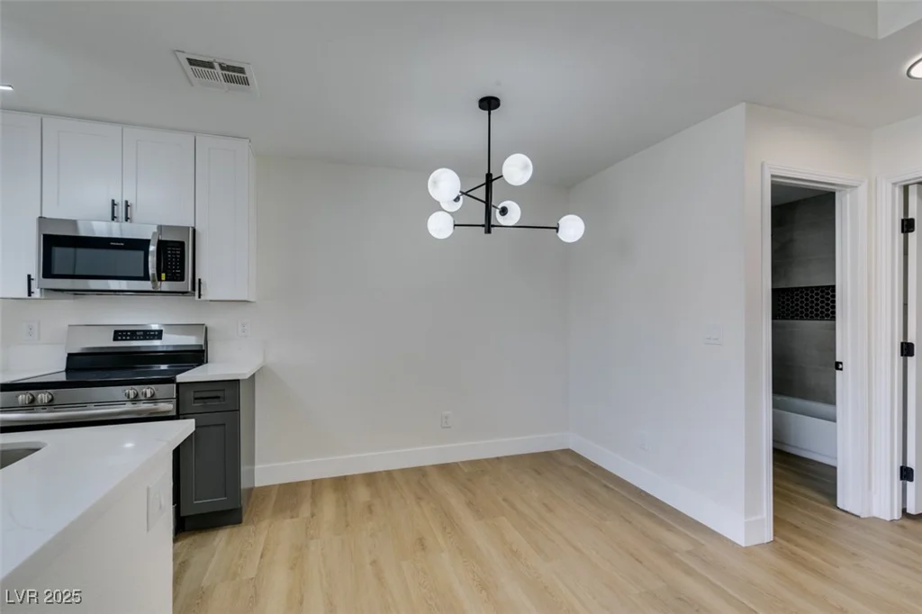 3150 Soft Breezes, Las Vegas, NV 89128