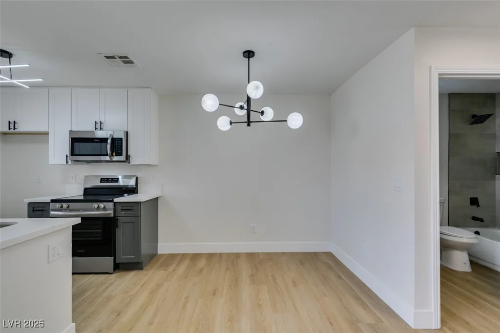 3150 Soft Breezes, Las Vegas, NV 89128