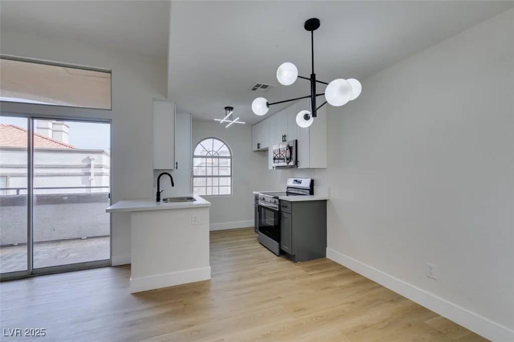3150 Soft Breezes, Las Vegas, NV 89128
