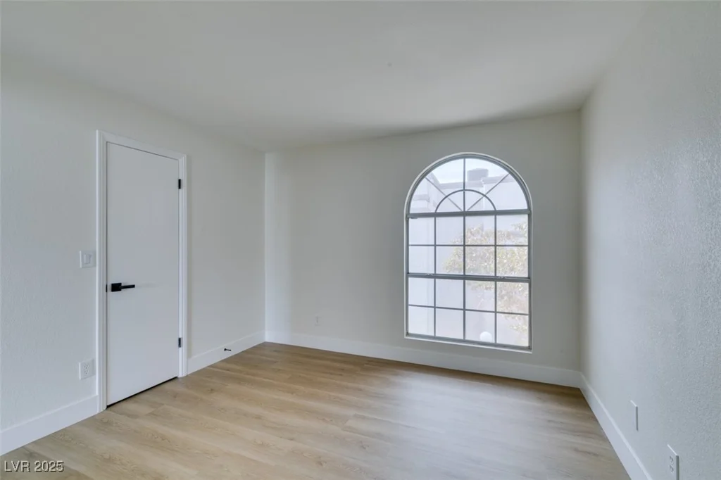 3150 Soft Breezes, Las Vegas, NV 89128