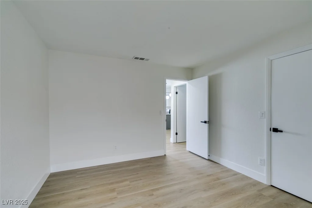 3150 Soft Breezes, Las Vegas, NV 89128