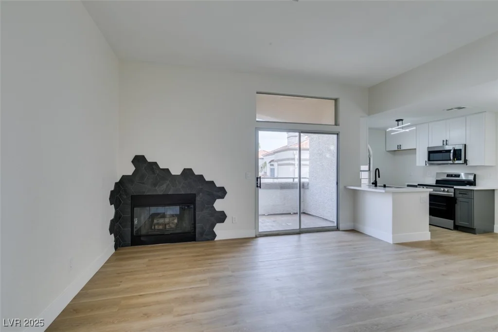 3150 Soft Breezes, Las Vegas, NV 89128