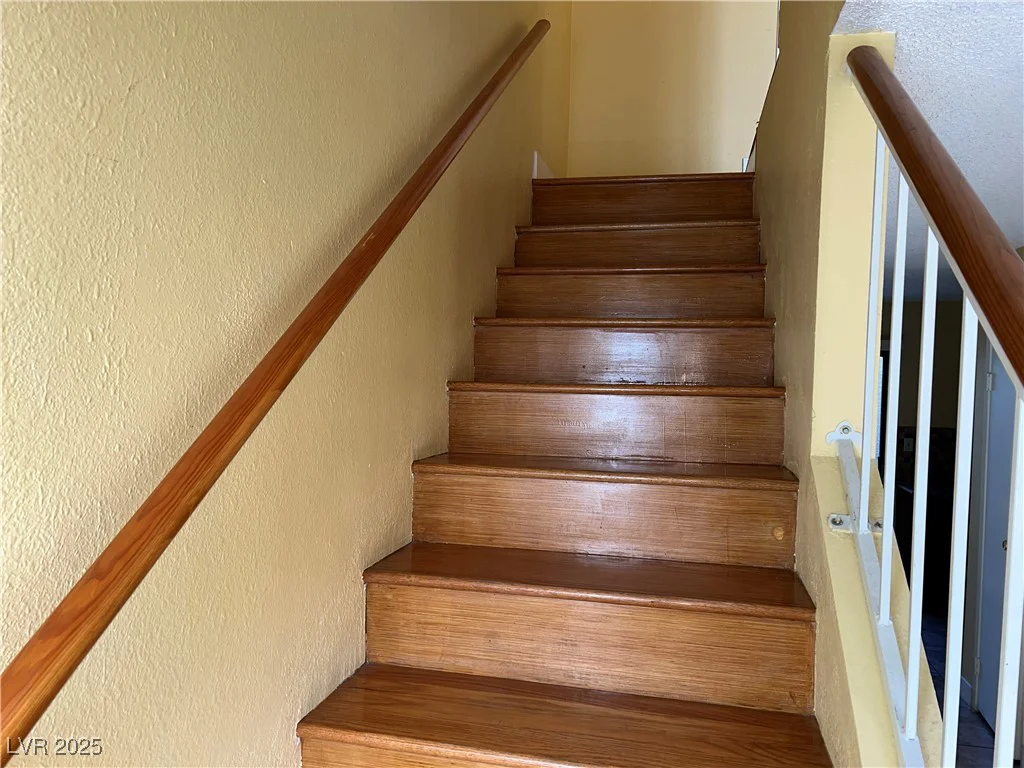 2663 Aracatuba, Las Vegas, NV 89121