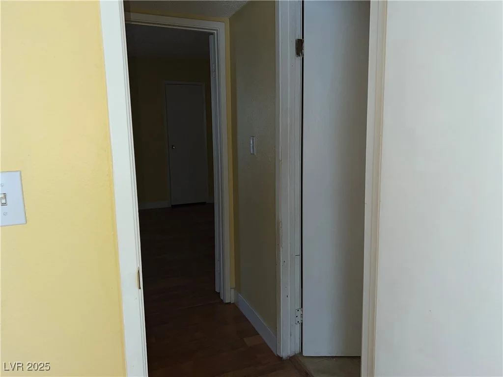 2663 Aracatuba, Las Vegas, NV 89121