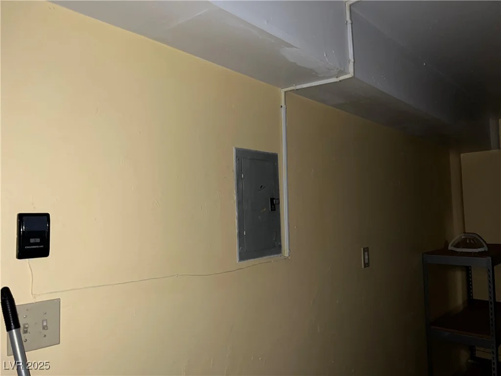 2663 Aracatuba, Las Vegas, NV 89121
