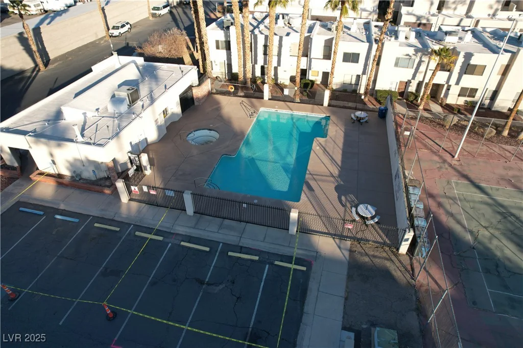 2663 Aracatuba, Las Vegas, NV 89121