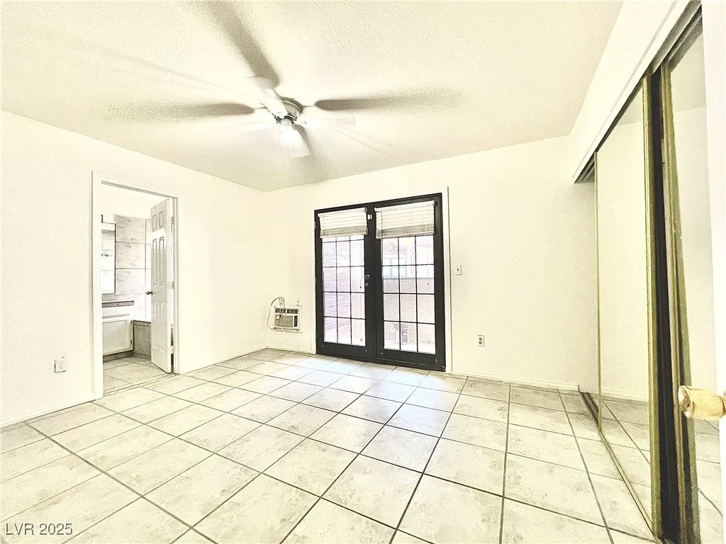 5086 Jeffreys, Las Vegas, NV 89119
