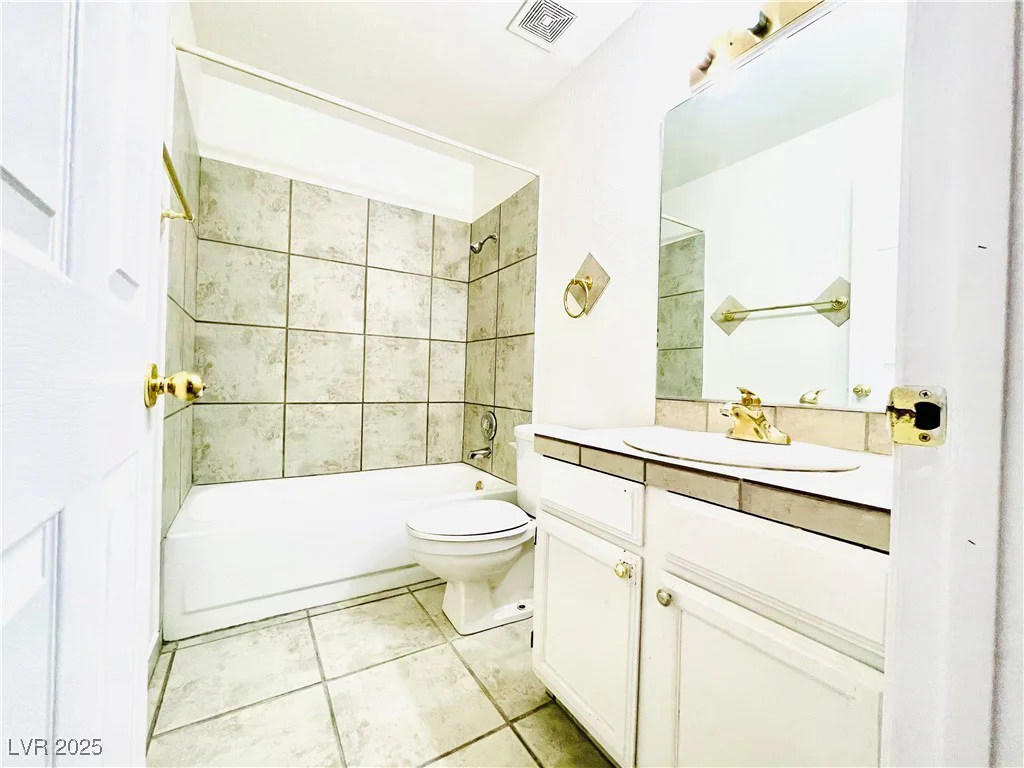 5086 Jeffreys, Las Vegas, NV 89119