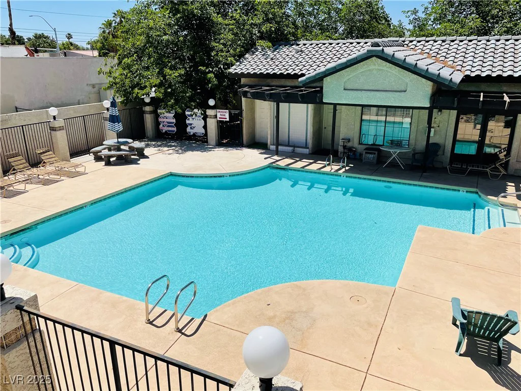 5086 Jeffreys, Las Vegas, NV 89119