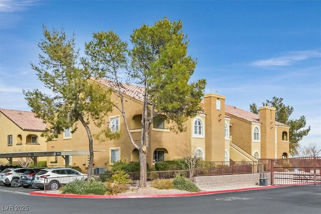 7950 Flamingo, Las Vegas, NV 89147