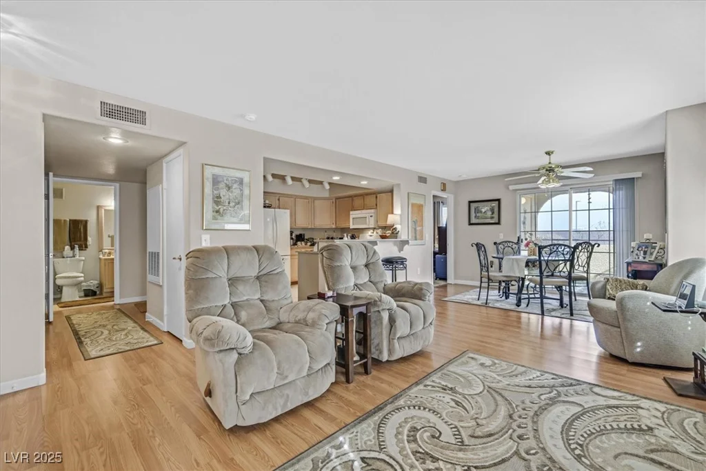 7950 Flamingo, Las Vegas, NV 89147