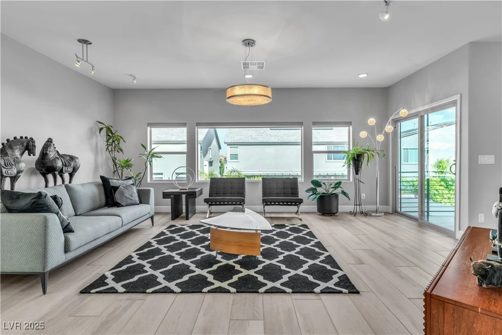6276 Olde Lockford, Las Vegas, NV 89139
