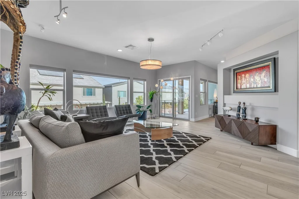 6276 Olde Lockford, Las Vegas, NV 89139