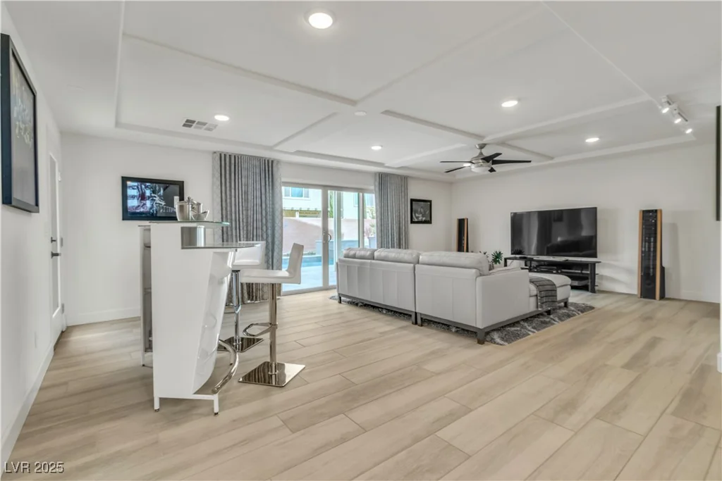 6276 Olde Lockford, Las Vegas, NV 89139