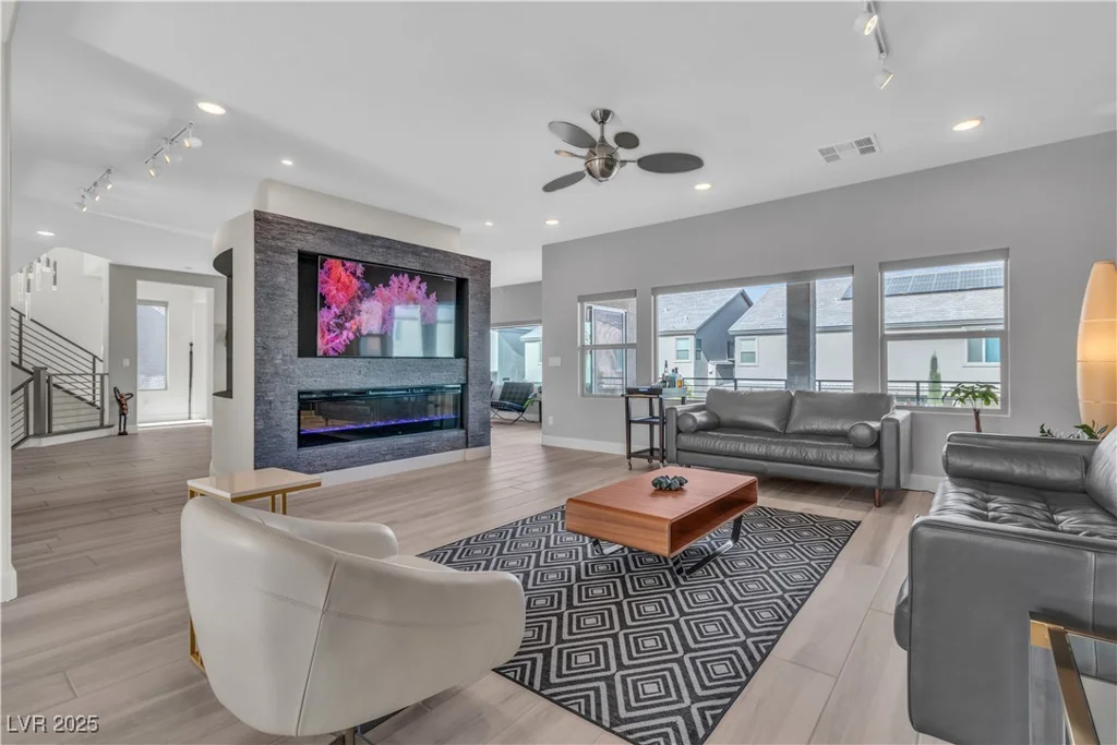 6276 Olde Lockford, Las Vegas, NV 89139