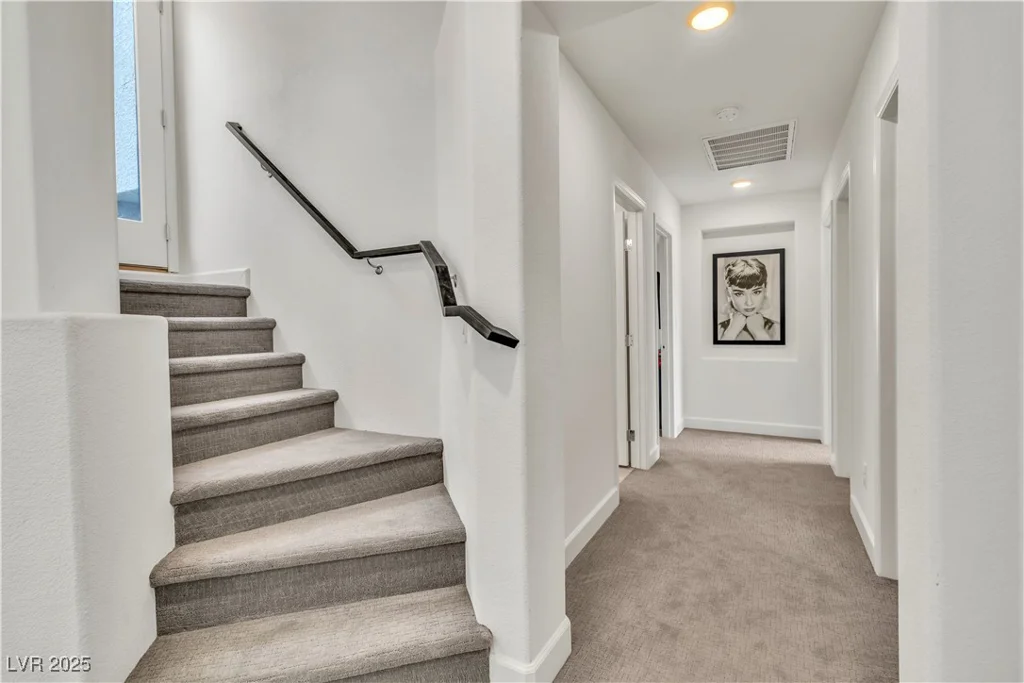 6276 Olde Lockford, Las Vegas, NV 89139