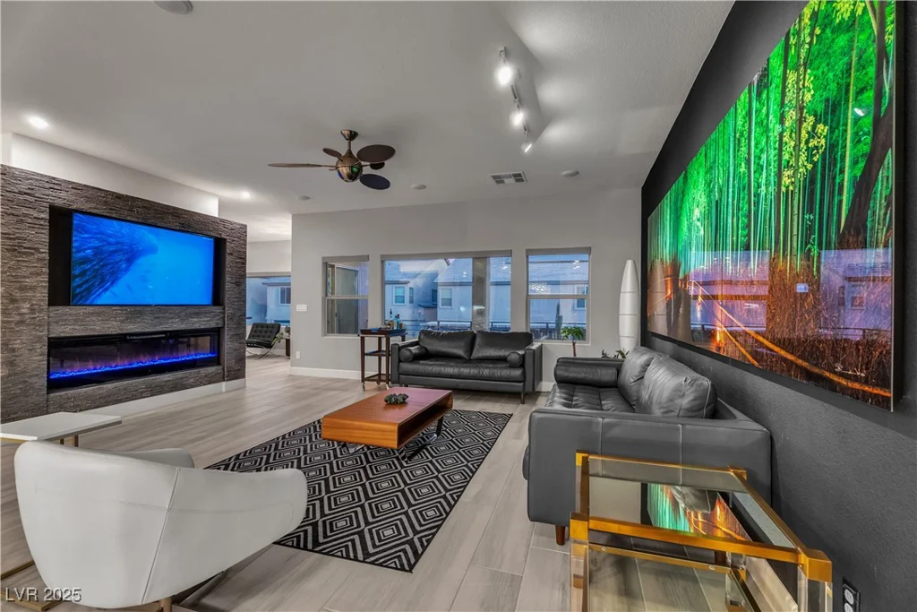 6276 Olde Lockford, Las Vegas, NV 89139