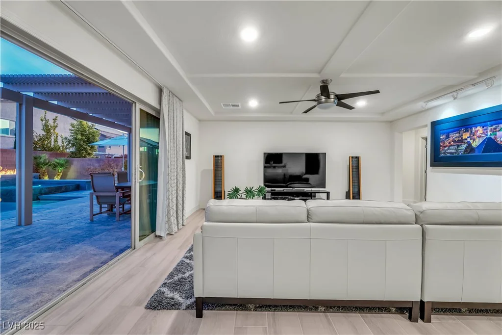 6276 Olde Lockford, Las Vegas, NV 89139