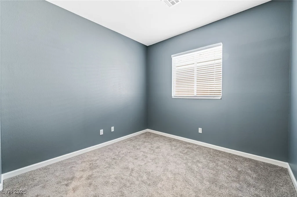 3902 Winter Whitetail, Las Vegas, NV 89122