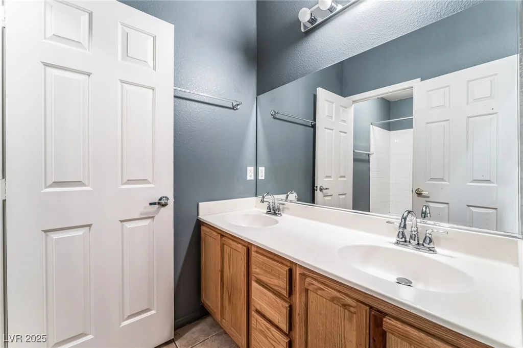 3902 Winter Whitetail, Las Vegas, NV 89122