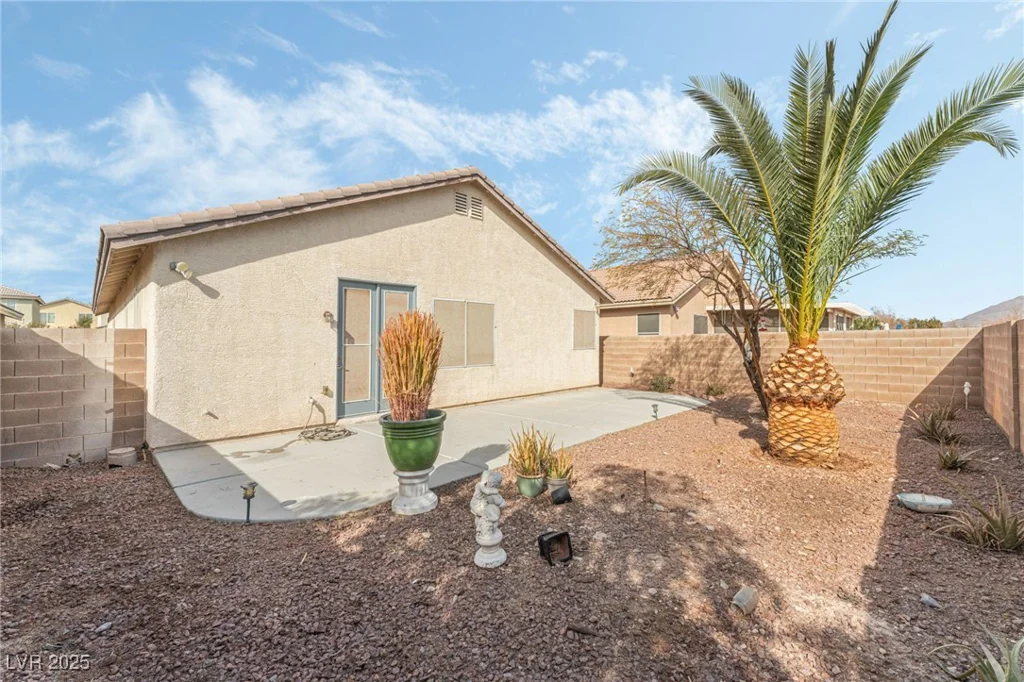 3902 Winter Whitetail, Las Vegas, NV 89122