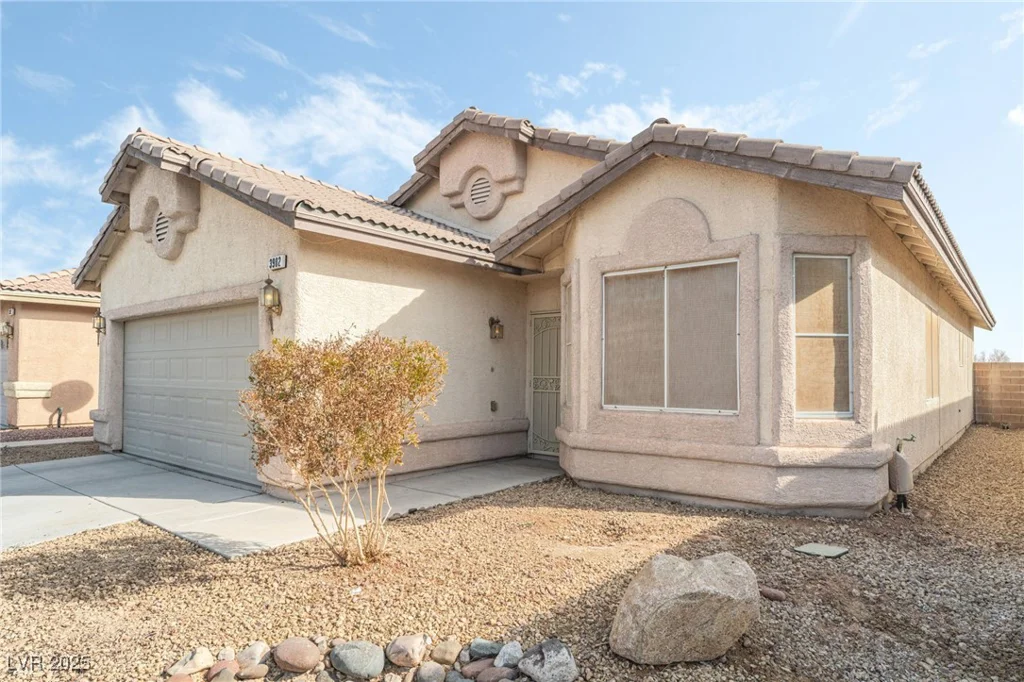 3902 Winter Whitetail, Las Vegas, NV 89122