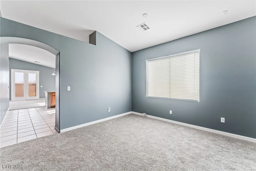 3902 Winter Whitetail, Las Vegas, NV 89122