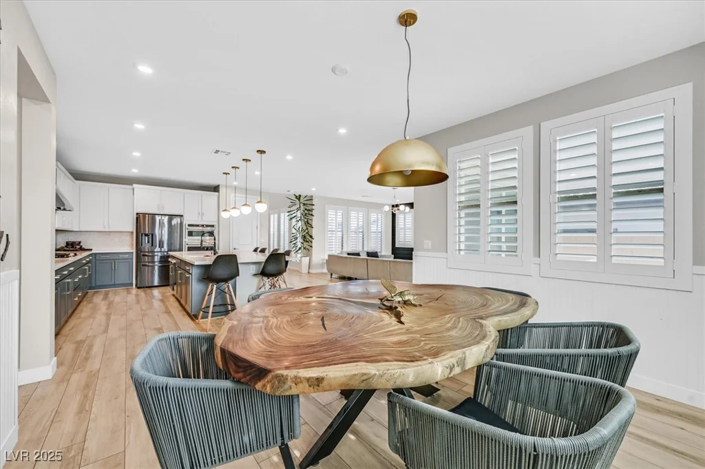 10273 Sierra Skye, Las Vegas, NV 89166