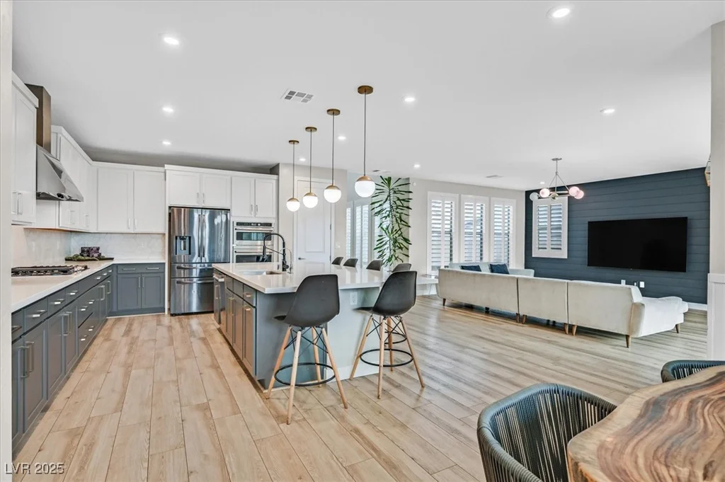 10273 Sierra Skye, Las Vegas, NV 89166