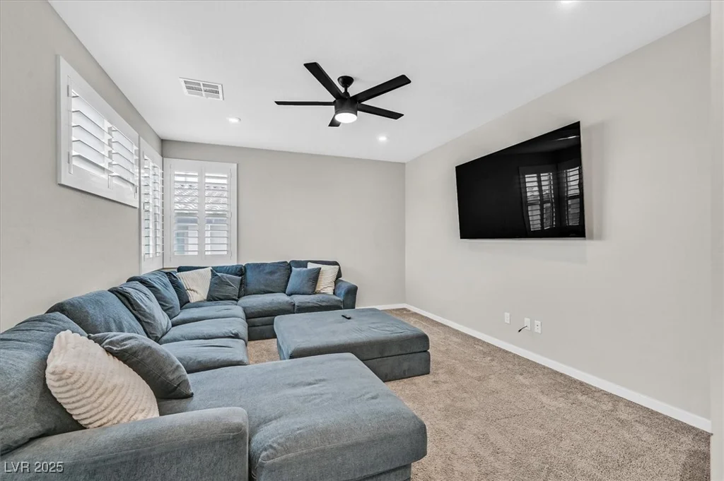 10273 Sierra Skye, Las Vegas, NV 89166