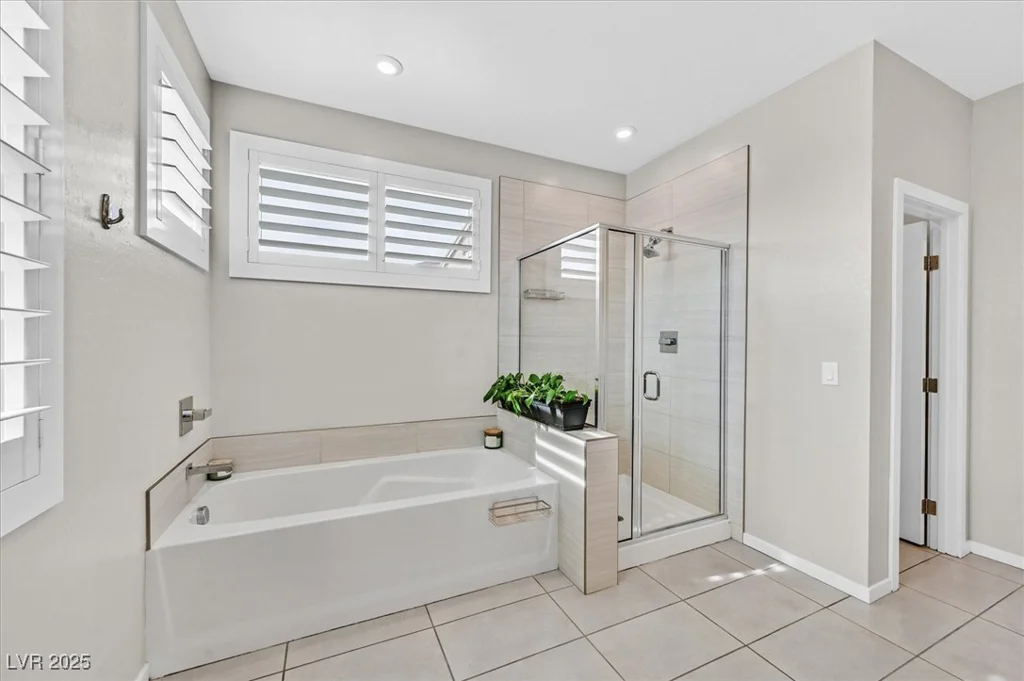 10273 Sierra Skye, Las Vegas, NV 89166