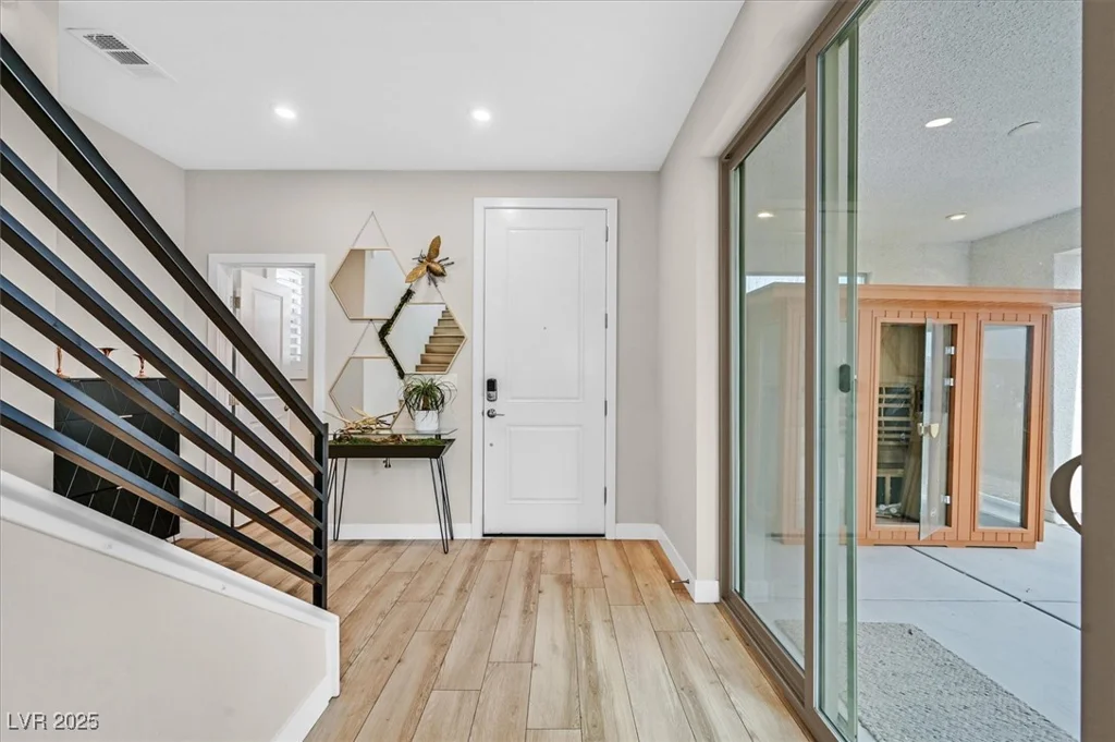 10273 Sierra Skye, Las Vegas, NV 89166